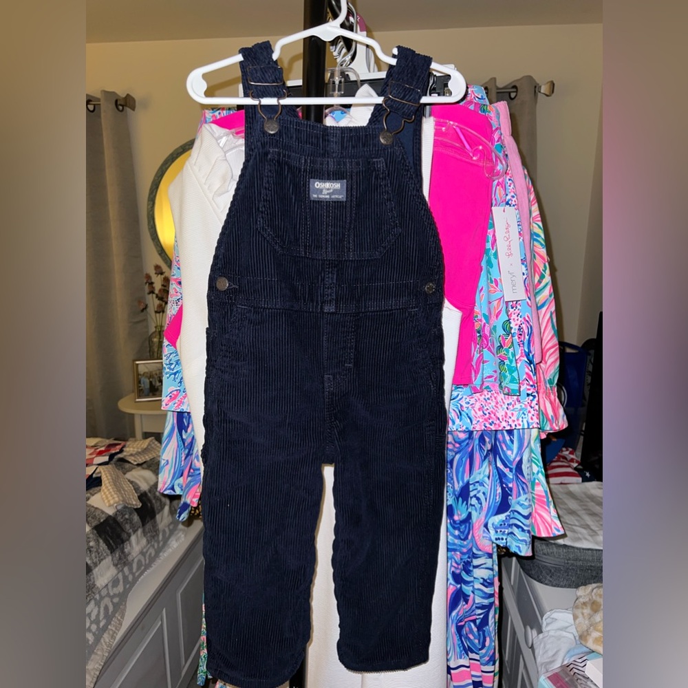 OSHKOSH BGOSH BLUE CORDUROY OVERALLS, NEW WITHOUT TAGS, 24M